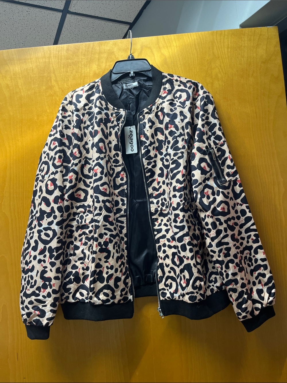 zeagoo Leopard Print Bomber Jacket in Cream, Black & Rust